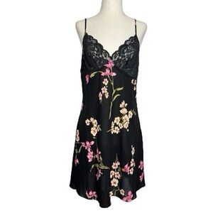Oscar de la Renta Black Floral Chemise